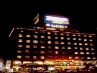 Hotel Ramada Encore By Wyndham Busan Station Esterno foto