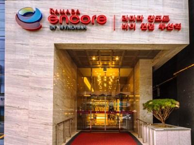 Hotel Ramada Encore By Wyndham Busan Station Esterno foto
